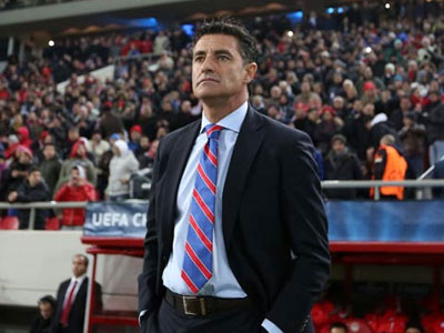 «Μην τους αφήνετε να μας αμφισβητούν»