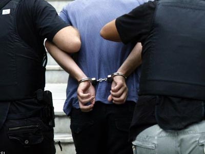 Σύλληψη 41χρονου με διεθνές ένταλμα στην Γλυφάδα