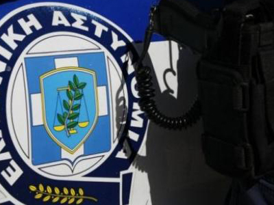 Πάτρα: Χειροπέδες σε ζευγάρι που επιχείρησε να εξαπατήσει ηλικιωμένο