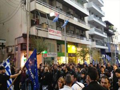 Ένταση στο κέντρο των Χανίων λόγω συγκεντρώσεων Χ.Α. και αντιφασιστών