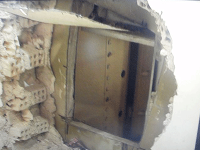 Βρήκε κρυφό χρηματοκιβώτιο στο μαγαζί του