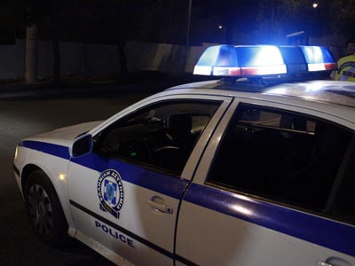 Πάτρα: Κυκλοφορούσαν με στιλέτο και μεταλλική ράβδο