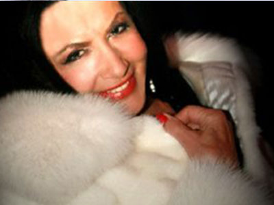 «Θέλω να γίνει ένα μουσείο στην Πλάκα με τα ρούχα μου»