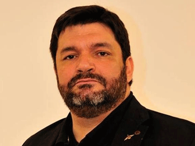 «Στο τέλος ποιος θα μας ψηφίσει, οι εξωγήινοι;»