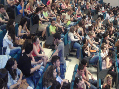 Ποιοι φοιτητές δικαιούνται το επίδομα των 1.000 ευρώ