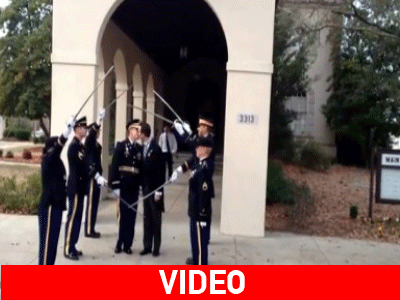 Ο πρώτος gay γάμος σε στρατιωτική βάση