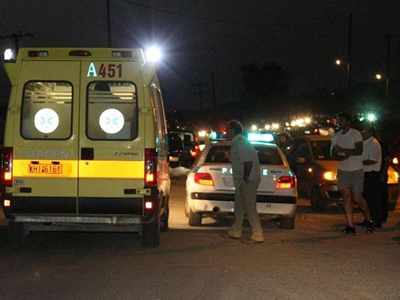 Μητέρα και 3 ανήλικα παιδιά στο Νοσοκομείο Τρικάλων μετά από τροχαίο