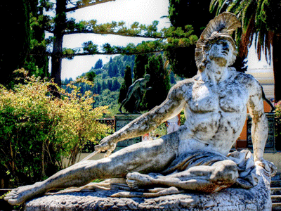 Κέρκυρα: Τα μαρμάρινα γλυπτά του Αχίλλειου χαρακτηρίστηκαν μνημεία