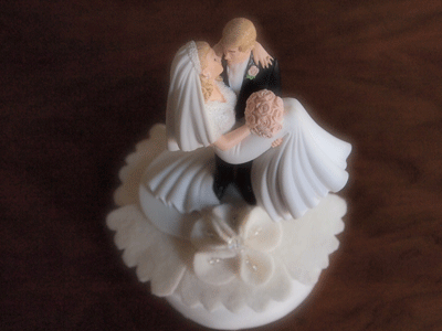 Γαμπρός κάλεσε την Πολιτική Άμυνα να σώσει τη δεξίωση