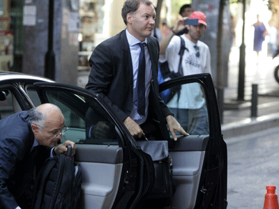 Συνάντηση τρόικας με Στουρνάρα και ΤΧΣ για τα «κόκκινα» δάνεια