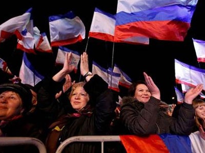 Μπρος κυρώσεις, πίσω «γκρεμός» Ψυχρού Πολέμου