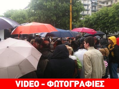 Ένταση και σπρωξιές για τα δωρεάν προϊόντα των παραγωγών λαϊκών αγορών