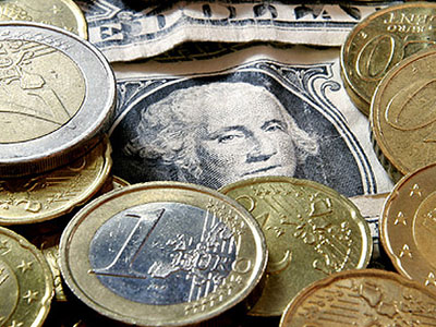 Υποχωρεί το ευρώ στην αγορά συναλλάγματος