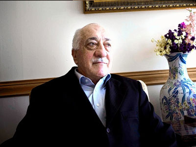 Νέες βολές Γκιουλέν κατά Ερντογάν