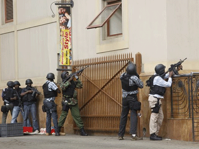 Κένυα: Τουλάχιστον δύο νεκροί από επίθεση ενόπλων σε εκκλησία