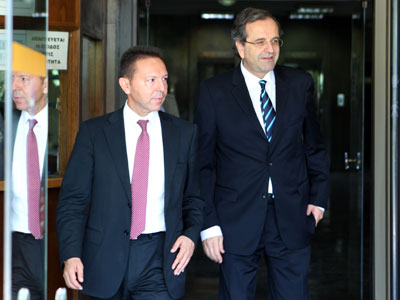 Σύσκεψη υπό τον πρωθυπουργό στο Υπουργείο Οικονομικών