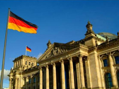 Μουσουλμάνα η νέα εκπρόσωπος του γερμανικού υπ. Εξωτερικών