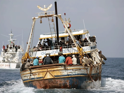 Προς Ιταλία πλέει το σκάφος με τους 65 μετανάστες