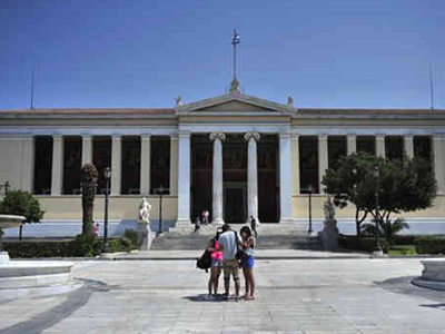 Καθηγητής του ΕΚΠΑ θύμα ξυλοδαρμού