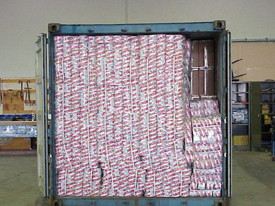 Θεσσαλονίκη:Εντοπίστηκε αποθήκη με χιλιάδες πακέτα λαθραία τσιγάρα Θεσσαλονίκη:Εντοπίστηκε αποθήκη με χιλιάδες πακέτα λαθραία τσιγάρα