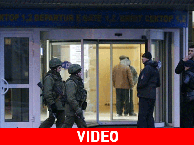 Ένοπλοι κατέλαβαν το αεροδρόμιο Μπελμπέκ στη Κριμαία