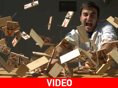 Αλυσιδωτή αντίδραση 150 ποντικοπαγίδων σε slow motion