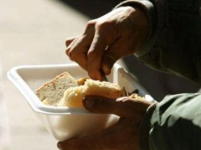 Βρετανία: Πληθαίνουν οι άποροι που καταφεύγουν στα συσσίτια