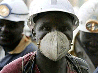 Ν. Αφρική: Μεταλλωρύχος μαχαιρώθηκε μέχρι θανάτου