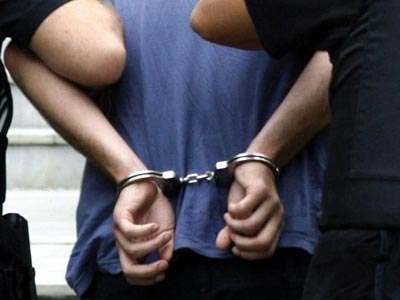 Χειροπέδες σε 29χρονο για διαρρήξεις σπιτιών και αυτοκινήτου