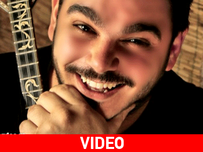 Γιώργος Γεωργόπουλος: «Αγγίζει ευαίσθητες χορδές με το μπουζούκι του»