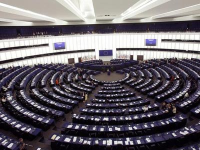 Ενισχύονται τα άκρα- συρρικνώνεται ο μεσαίος χώρος