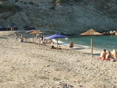 Στο νοσοκομείο μωρό που κατάπιε αποτσίγαρο στην παραλία