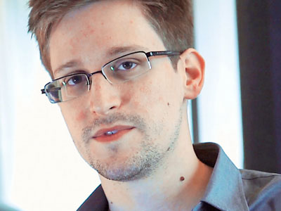 Η ζωή του Σνόουντεν γίνεται ταινία στο Hollywood