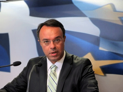 Ο Σταϊκούρας ανακοινώνει τα αποτελέσματα τριμήνου του προϋπολογισμού