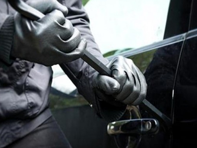 Πήγε βόλτα με… κλεμμένο αυτοκίνητο