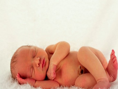 Γέννησε στο αυτοκίνητο, πριν φτάσει στο νοσοκομείο