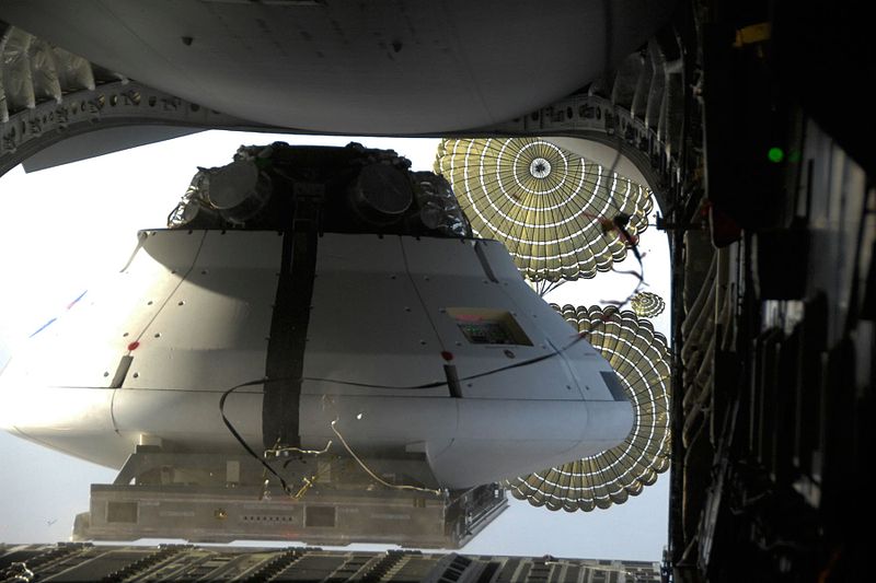  Η στιγμή που «φεύγει» από αεροσκάφος το Orion 