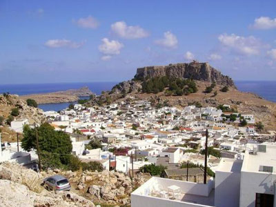 Ρόδος: Τραυματισμός λουόμενου στη Λίνδο