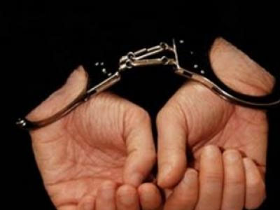 Αίγιο: Χειροπέδες για ναρκωτικά χάπια