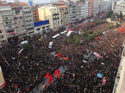 Δύο εκατομμύρια Τούρκοι διαδήλωσαν στη μνήμη του 15χρονου