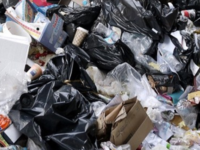 Τρίκαλα: Κάνουν έρανο για να μαζευτούν τα σκουπίδια!