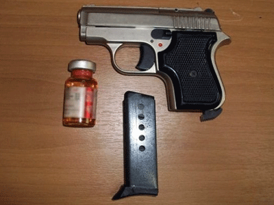 Μίνι «οπλοστάσια» σε δύο σπίτια στο Ηράκλειο Κρήτης