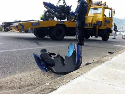 Τετραπλή καραμπόλα στο Δαφνί με τραυματίες