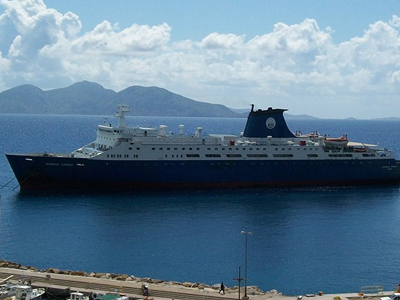 Μηχανική βλάβη στο πλοίο «European Εxpress»