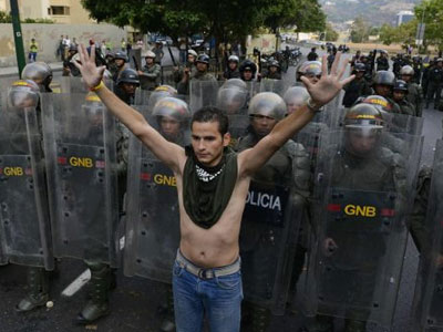 Κατασκήνωση διαδηλωτών διέλυσε η αστυνομία στην Βενεζουέλα