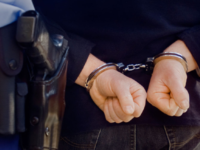 «Χειροπέδες» σε δύο κακοποιούς στη Θεσσαλονίκη