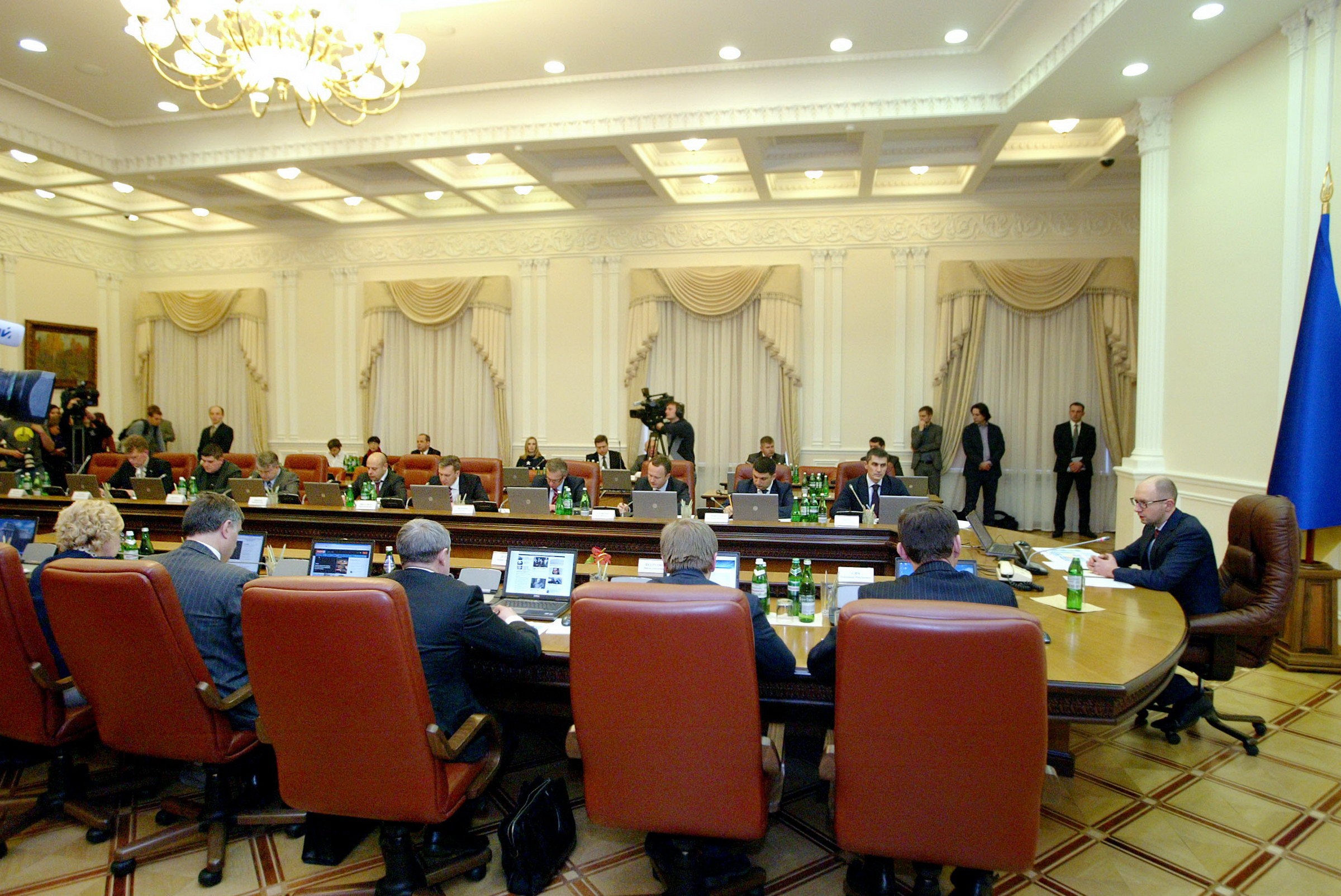 Η πρώτη συνεδρίαση της νέας κυβέρνησης  