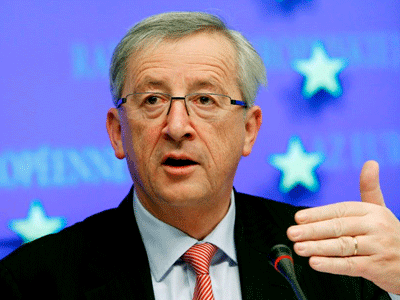 Γιουνκέρ: Είμαι περήφανος που η Ελλάδα παρέμεινε στο ευρώ