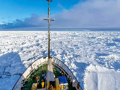 Με ελικόπτερα η διάσωση των εγκλωβισμένων στην Ανταρκτική