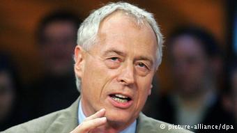 Ο καθηγητής πολιτικής επιστήμης Γιούργκεν ΦάλτερΟ καθηγητής Γιούργκεν Φάλτερ